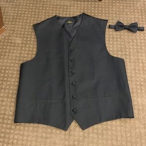 Louis Roth Men’s Tuxedo Vest & Bow Tie Size Large
